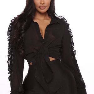 Women ruffle sleeve shirt . Brand new. Color black size Large